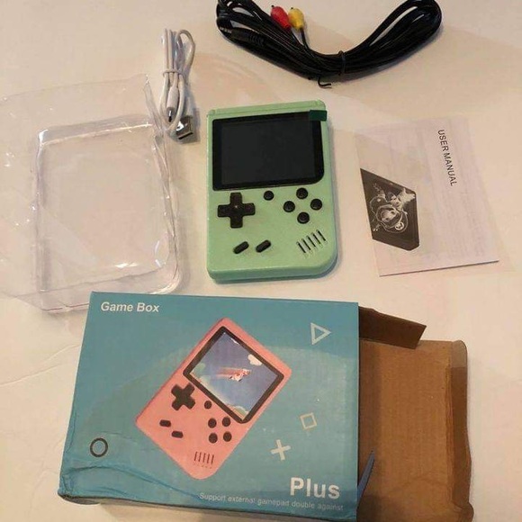 800 IN 1 RETRO HANDHELD GAME SYSTEM 2020 MODEL - Picture 7 of 9